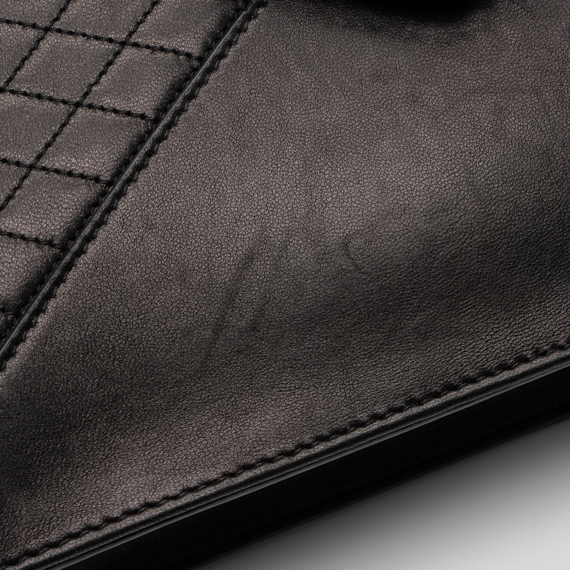 Saint Laurent Lambskin Monogram Gaby Chain Envelope Bag (SHF-KQUxzQ)