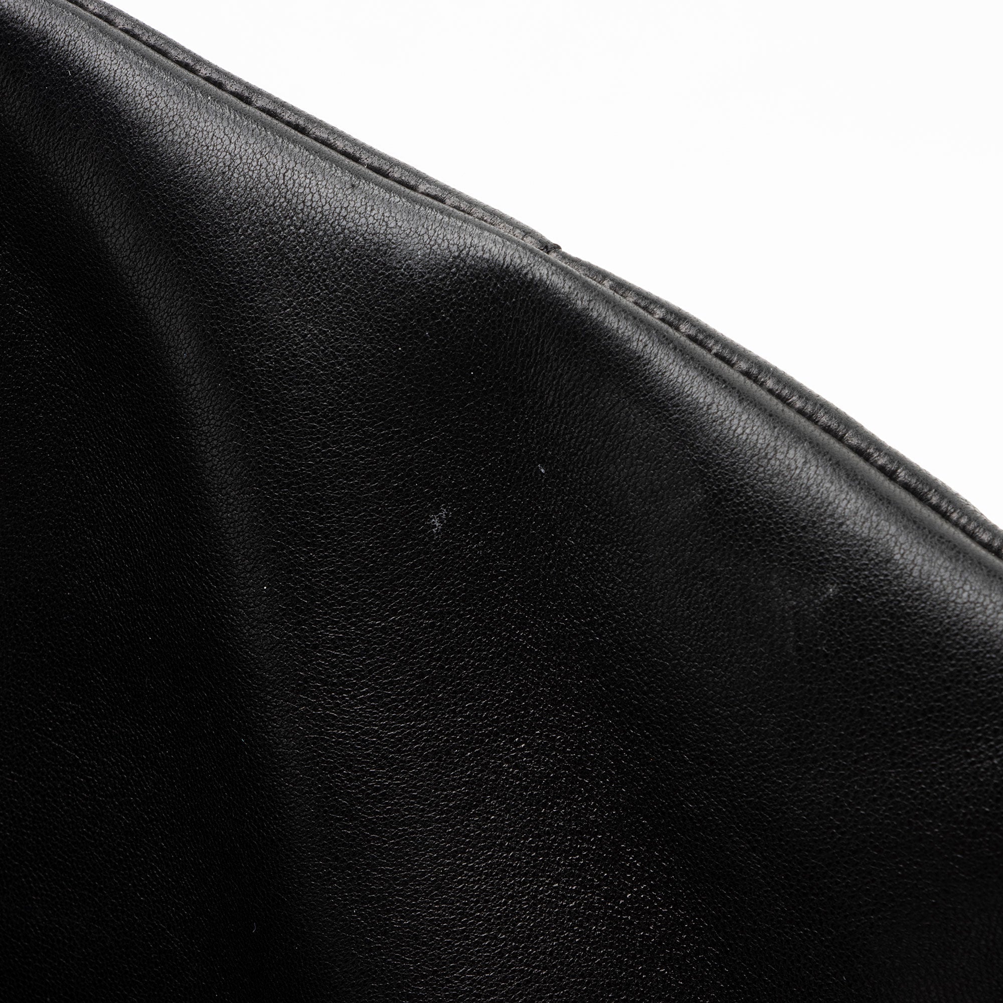 Saint Laurent Lambskin Monogram Puffer LouLou Medium Shoulder Bag (SHF-A0xwhw)