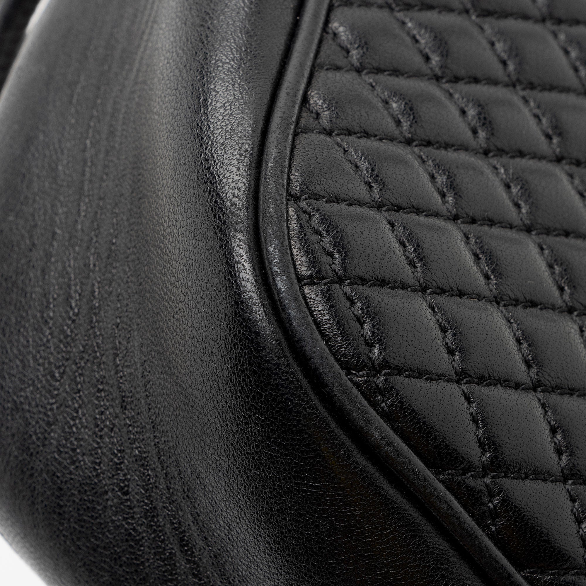 Saint Laurent Lambskin Monogram Victoire Camera Bag (SHF-0P9i8L)