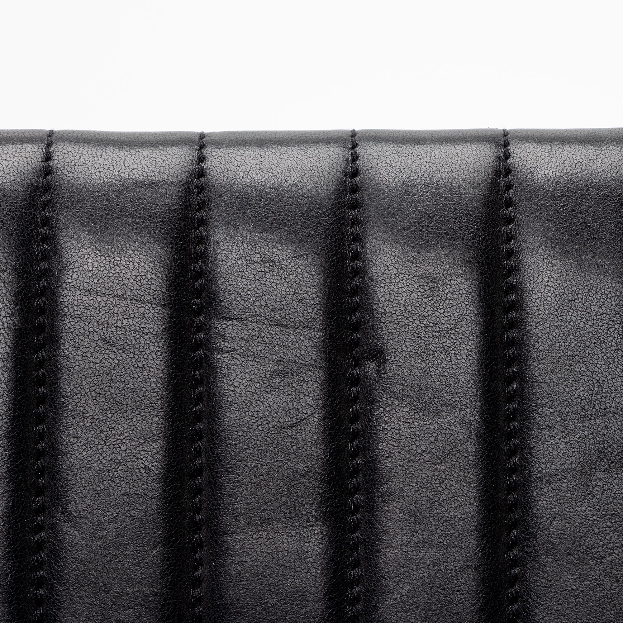Saint Laurent Matalasse Calfskin Vicky Continental Wallet (SHF-22903)