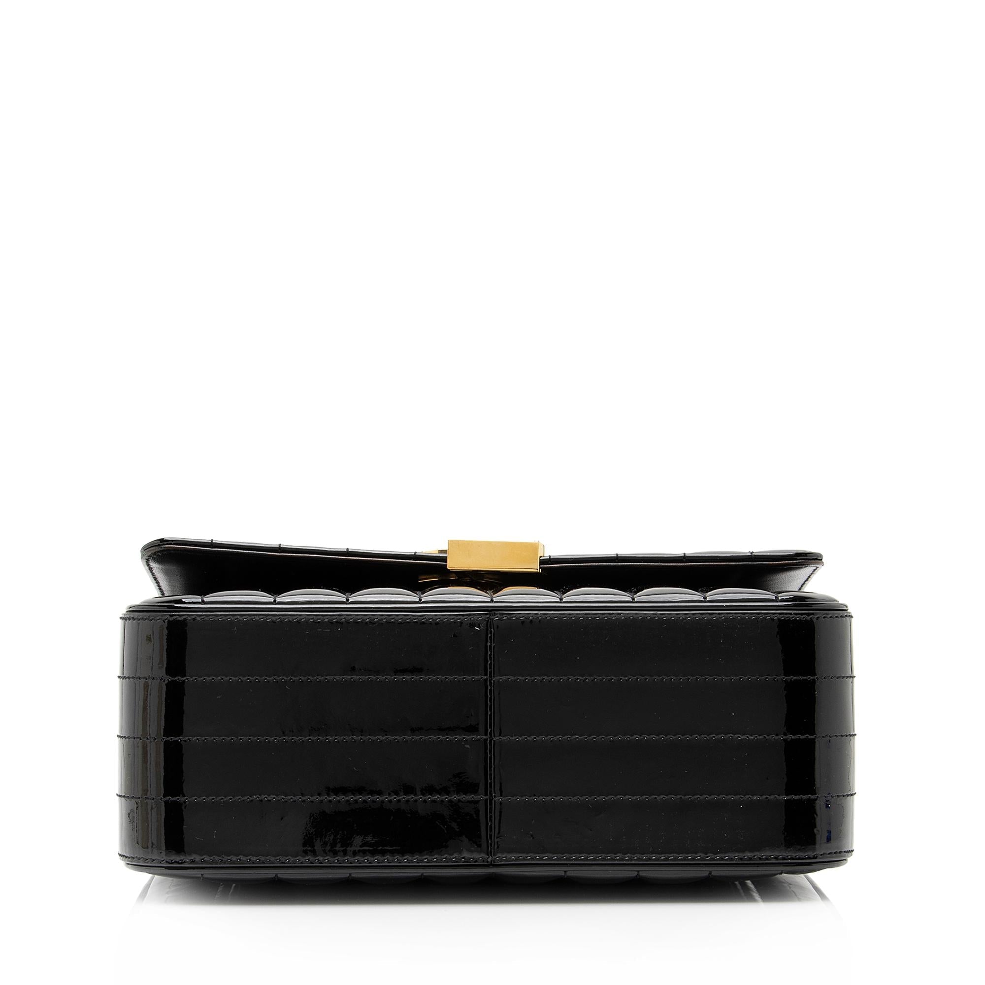Saint Laurent Matalasse Patent Leather Monogram Vicky Large Shoulder Bag (SHF-zhdP3r)