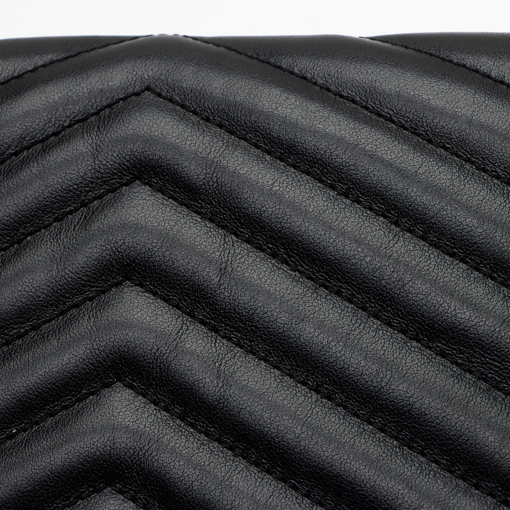 Saint Laurent Matelasse Calfskin Jolie Pouch (SHF-L9nPVy)
