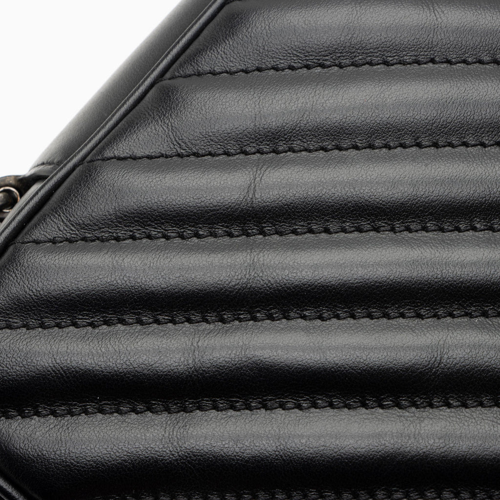 Saint Laurent Matelasse Calfskin Monogram Lou Camera Bag (SHF-jB3wqK)
