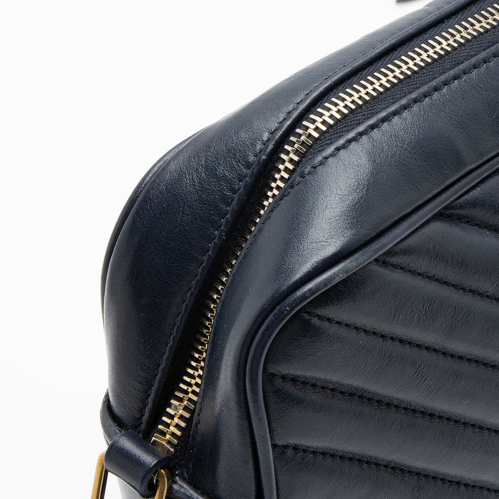 Saint Laurent Matelasse Calfskin Monogram Lou Camera Bag (SHF-JZyzw6)