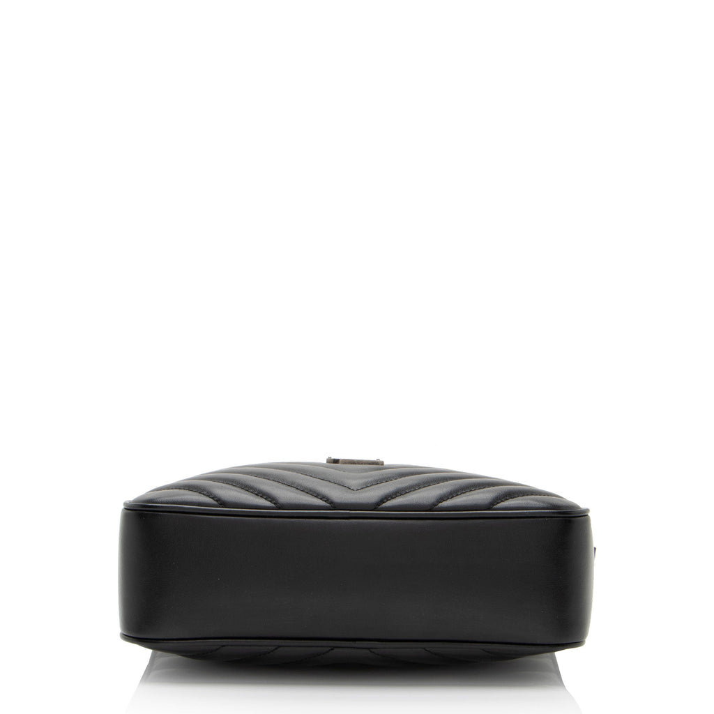 Saint Laurent Matelasse Calfskin Monogram Lou Camera Bag (SHF-rTeesm)