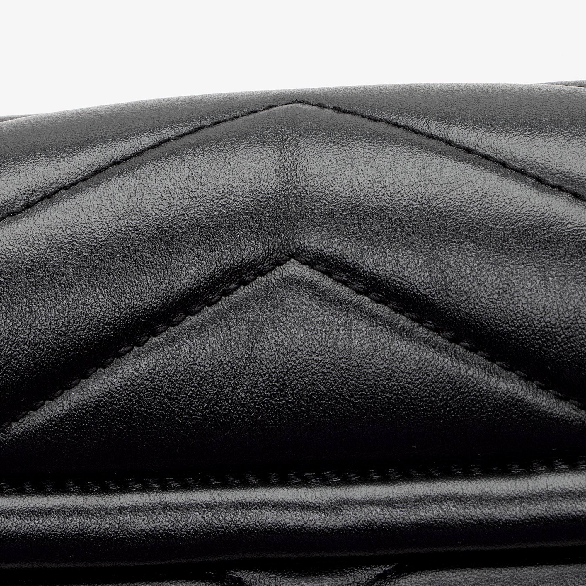Saint Laurent Matelasse Calfskin Monogram LouLou Chain Medium Shoulder Bag (SHF-22303)