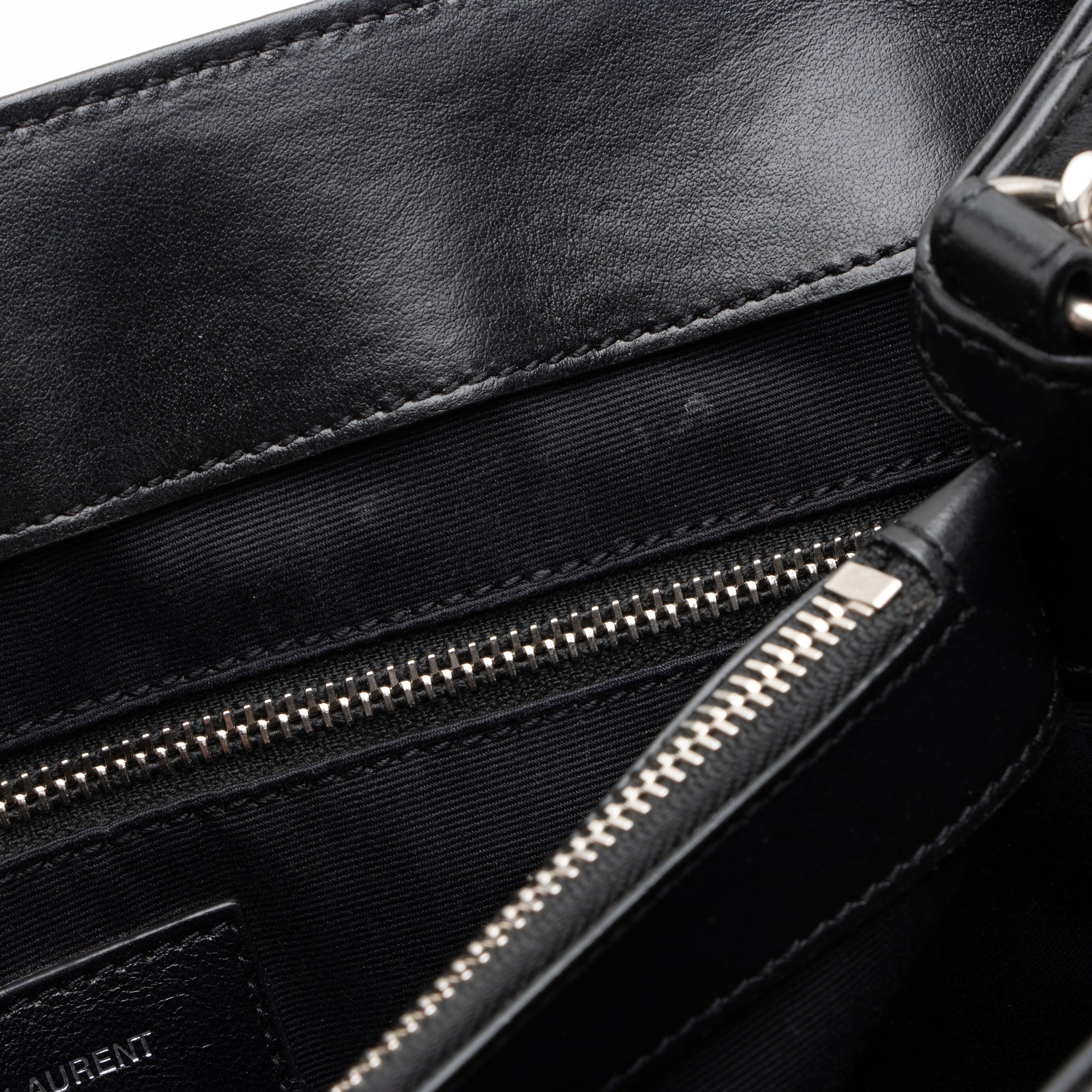 Saint Laurent Matelasse Calfskin Monogram LouLou Chain Medium Shoulder Bag (SHF-qrpSTt)