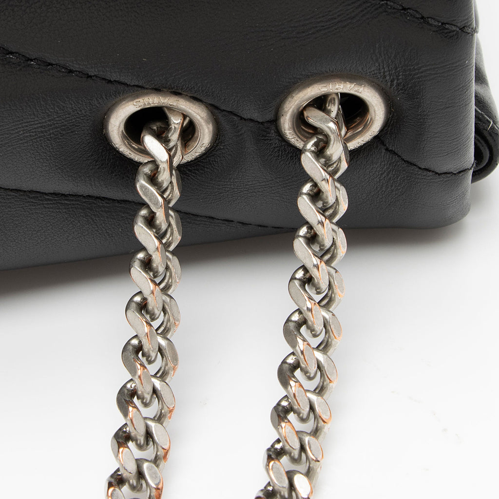 Saint Laurent Matelasse Calfskin Monogram LouLou Chain Small Crossbody Bag (SHF-XeDlWE)