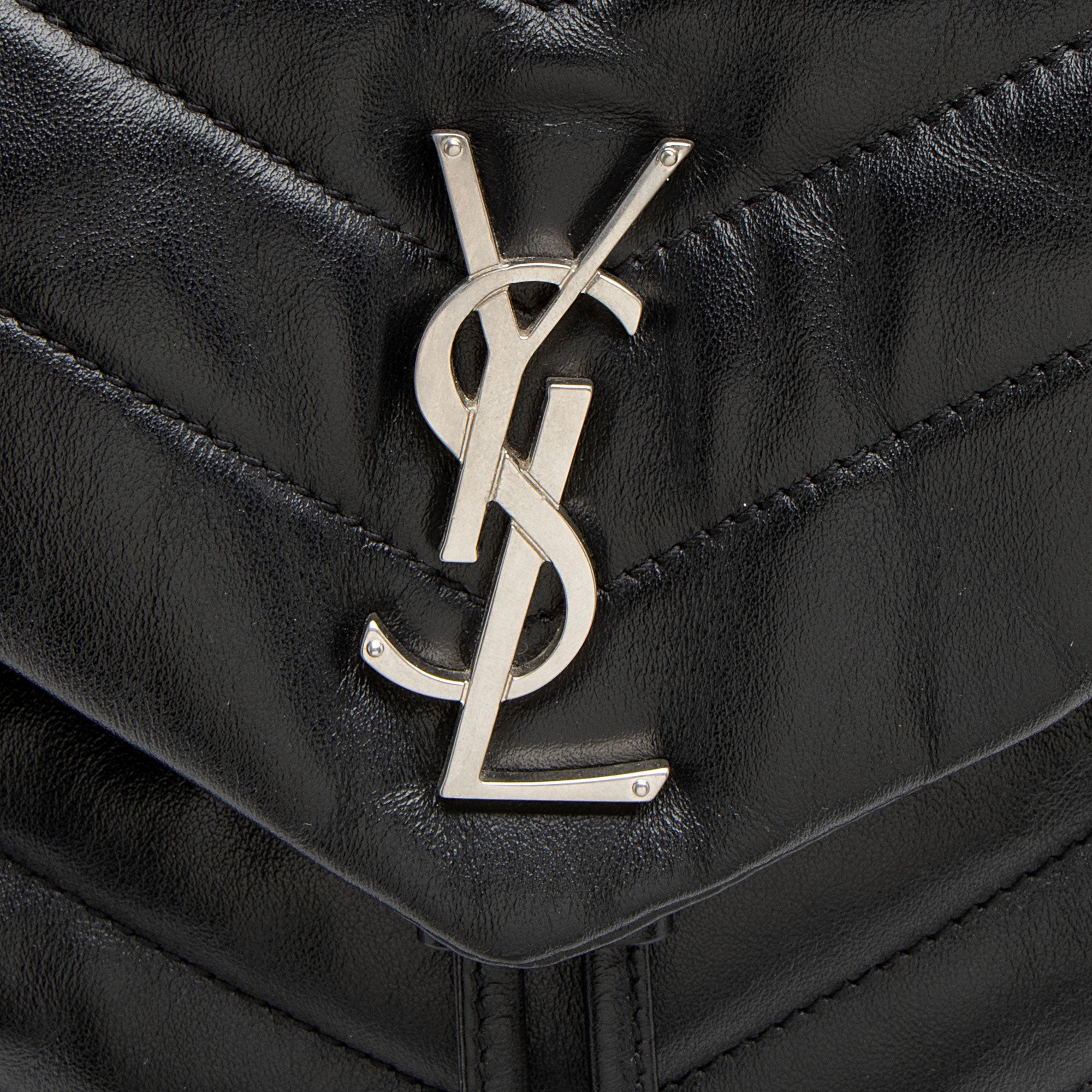 Saint Laurent Matelasse Calfskin Monogram LouLou Medium Backpack (SHF-TSOSNw)