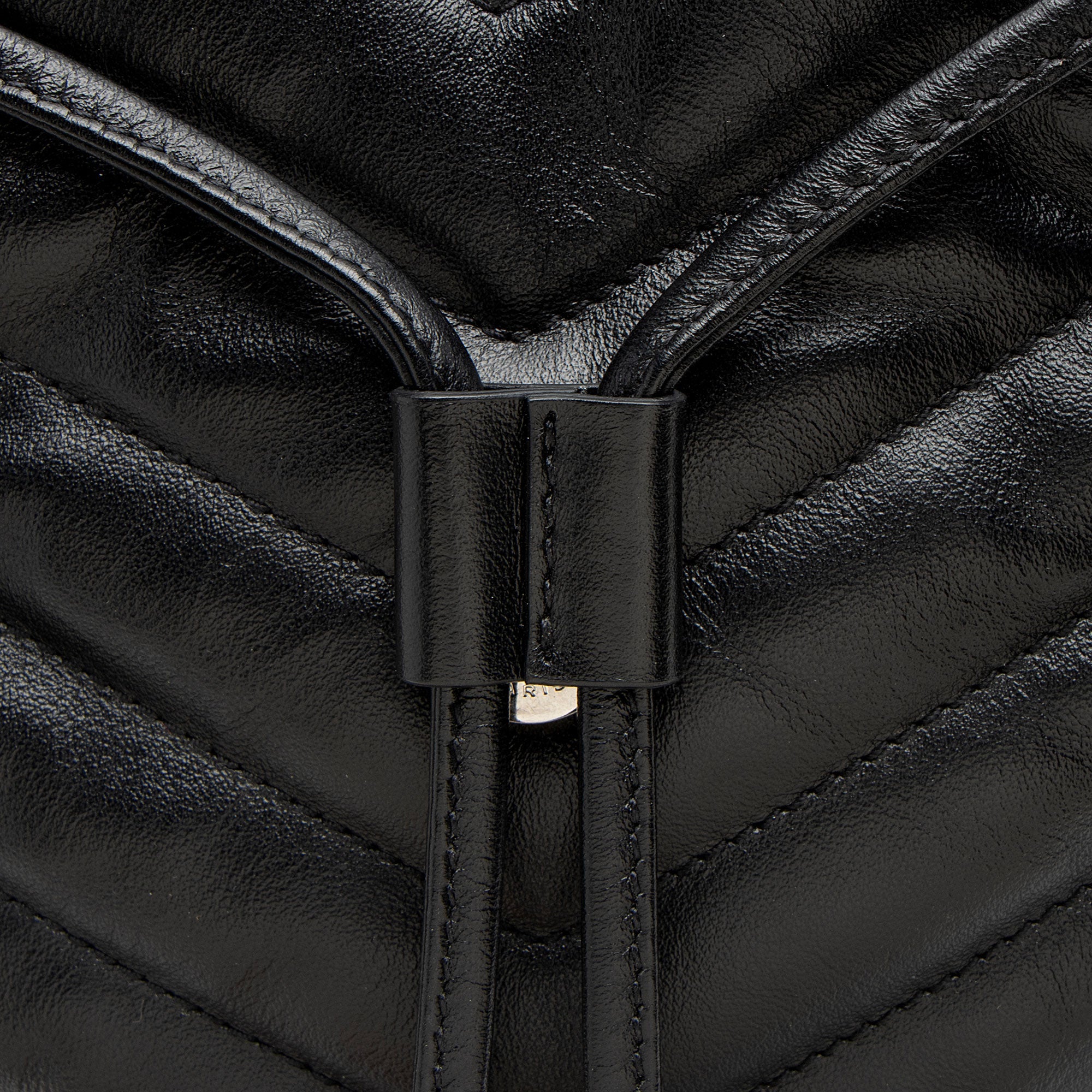 Saint Laurent Matelasse Calfskin Monogram LouLou Medium Backpack (SHF-TSOSNw)