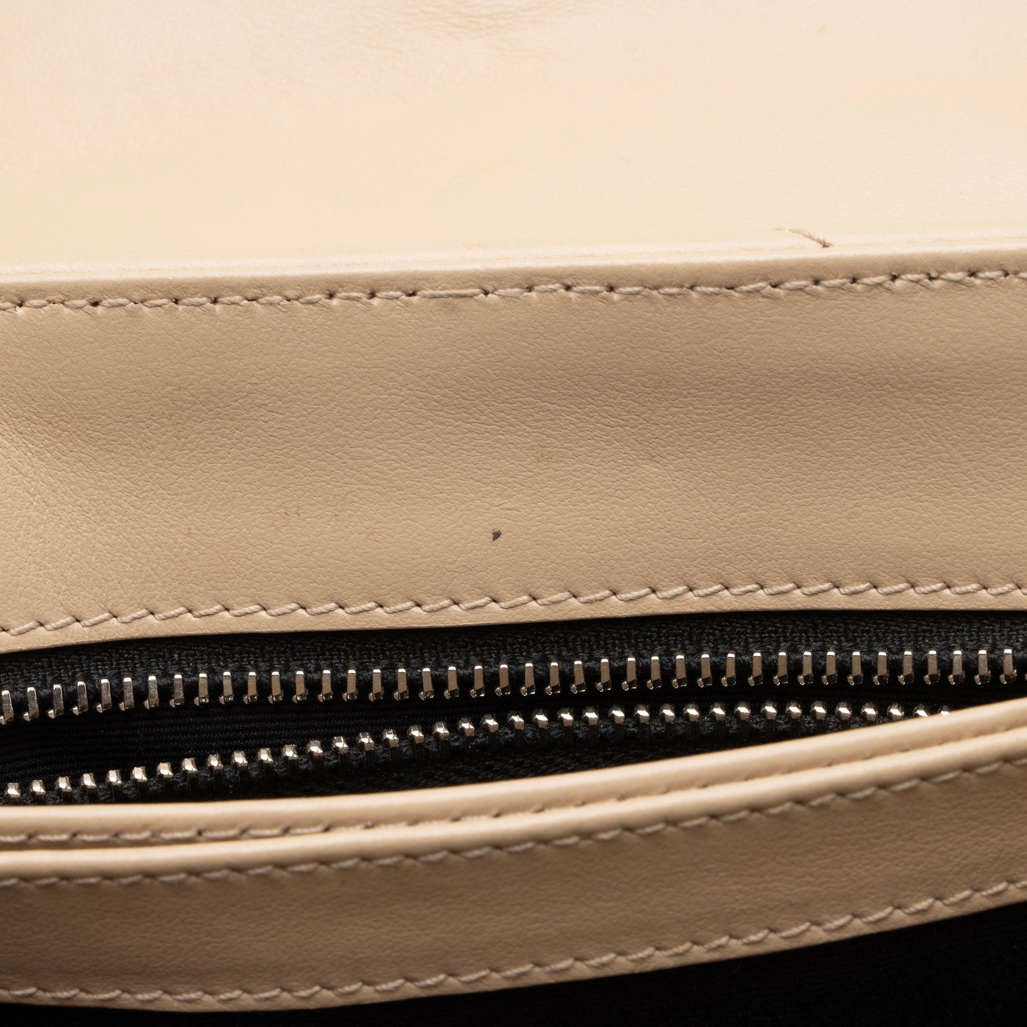 Saint Laurent Matelasse Calfskin Monogram LouLou Toy Crossbody (SHF-arg7wt)
