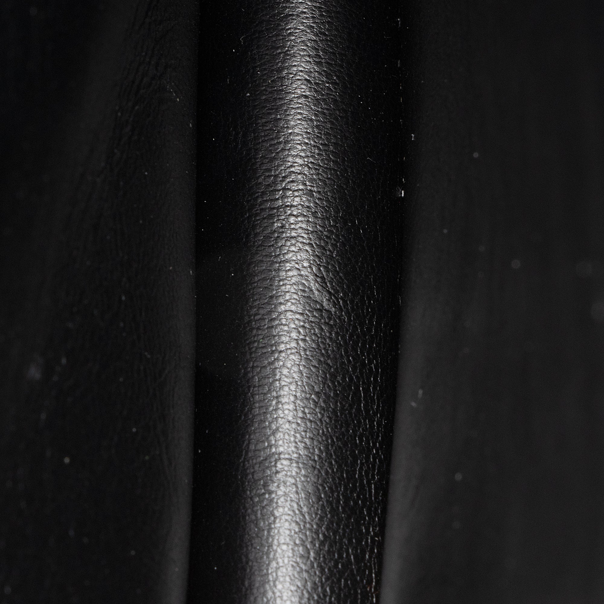Saint Laurent Patent Leather Monogram Cassandra Medium Chain Bag (SHF-23413)