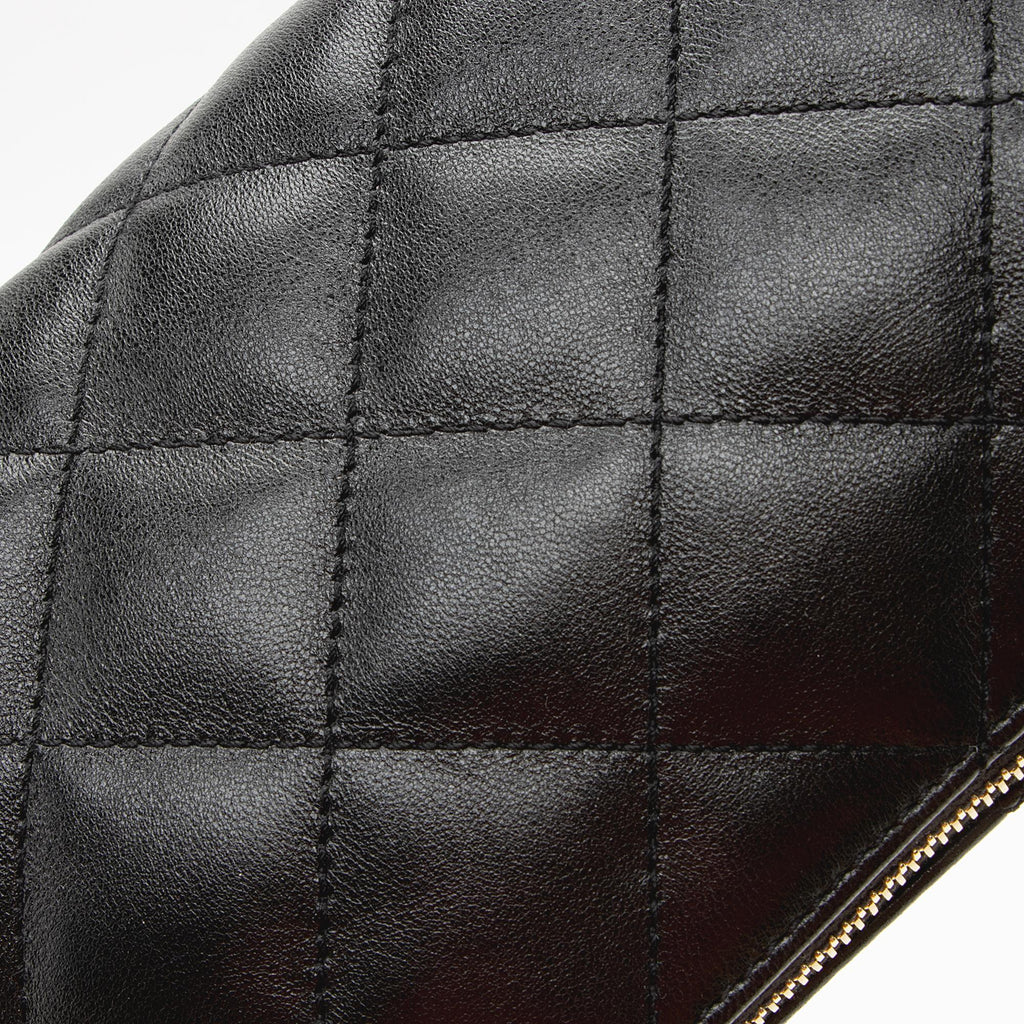 Saint Laurent Quilted Lambskin Pouch (SHF-22668)