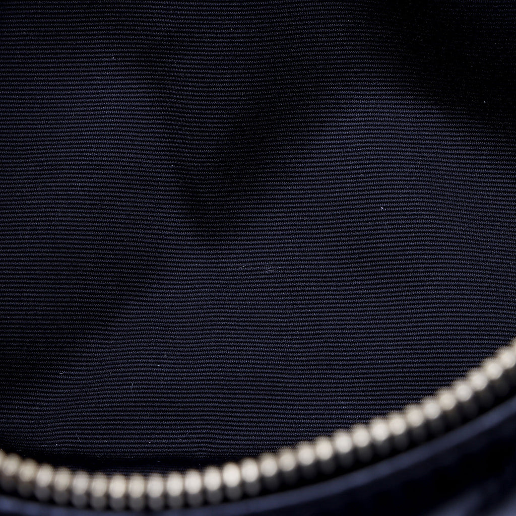 Saint Laurent Quilted Lambskin Pouch (SHF-ixv7Bg)