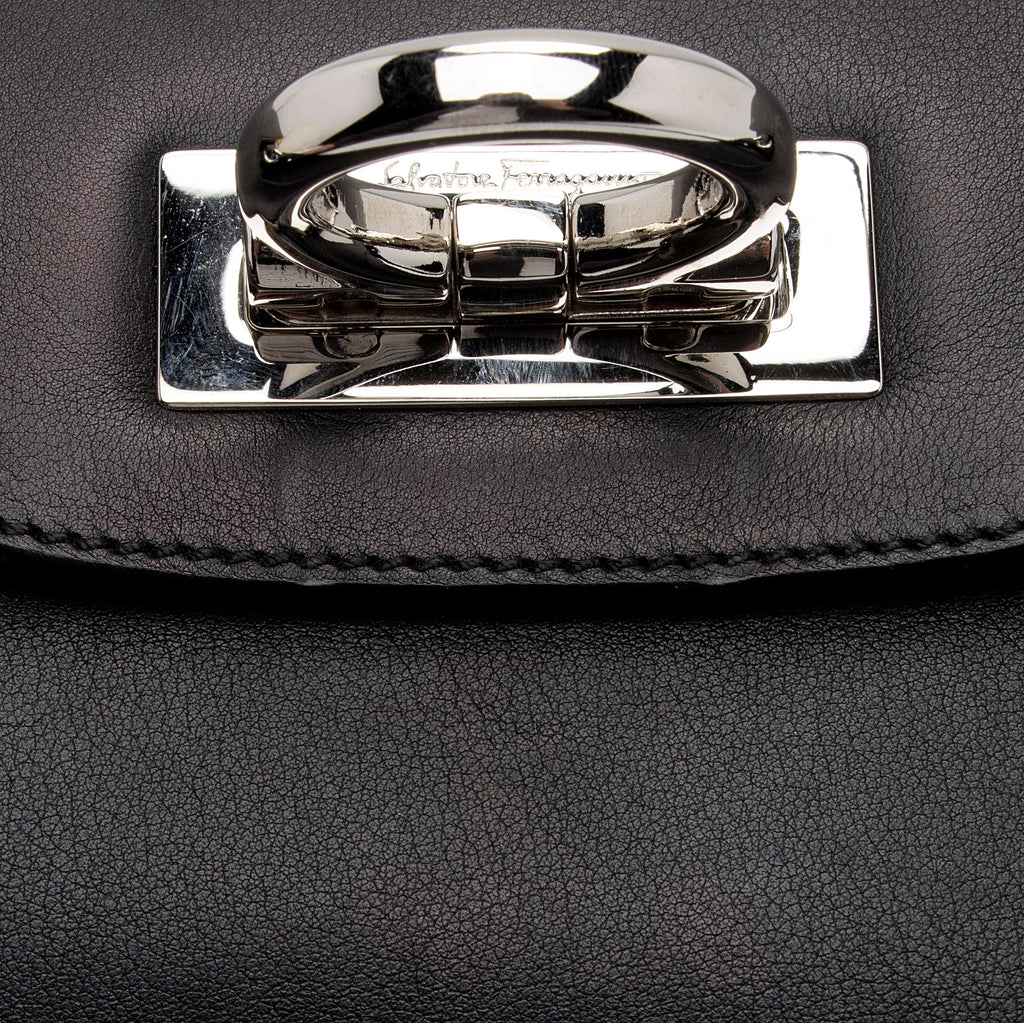 Salvatore Ferragamo Calfskin Ganchini Jules Satchel (SHF-5PXr2S)