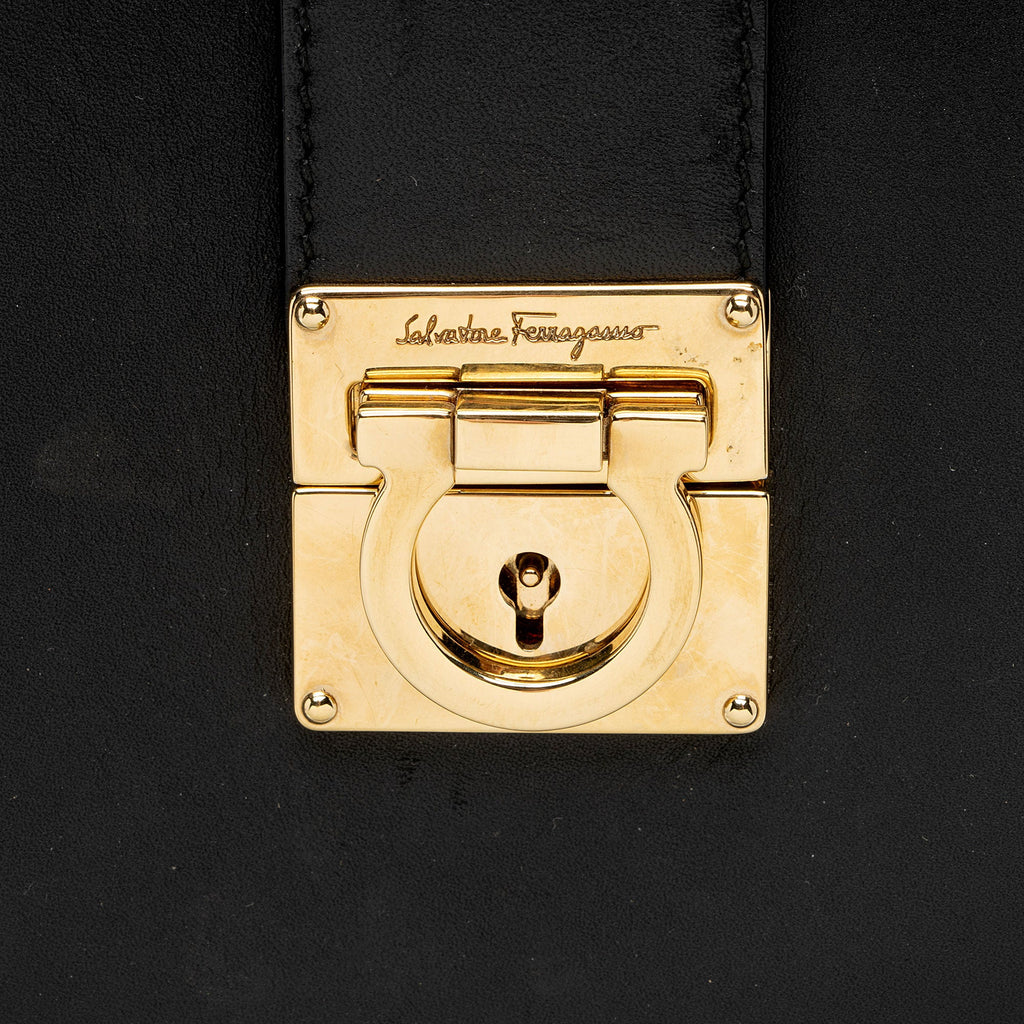 Salvatore Ferragamo Calfskin Gancini Lock Marlene Medium Tote (SHF-UREkYB)
