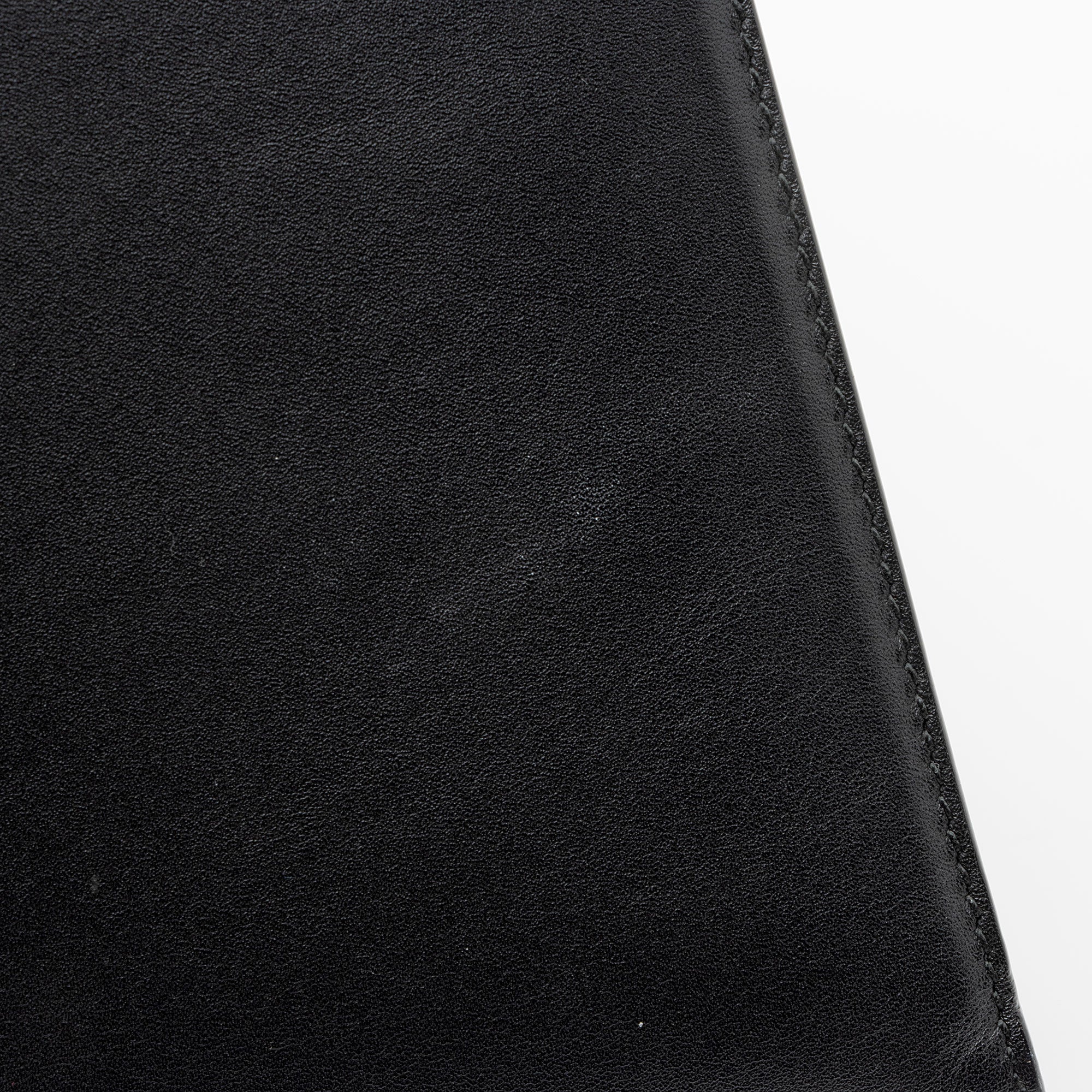 Salvatore Ferragamo Calfskin Gancini Lock Marlene Medium Tote (SHF-UREkYB)