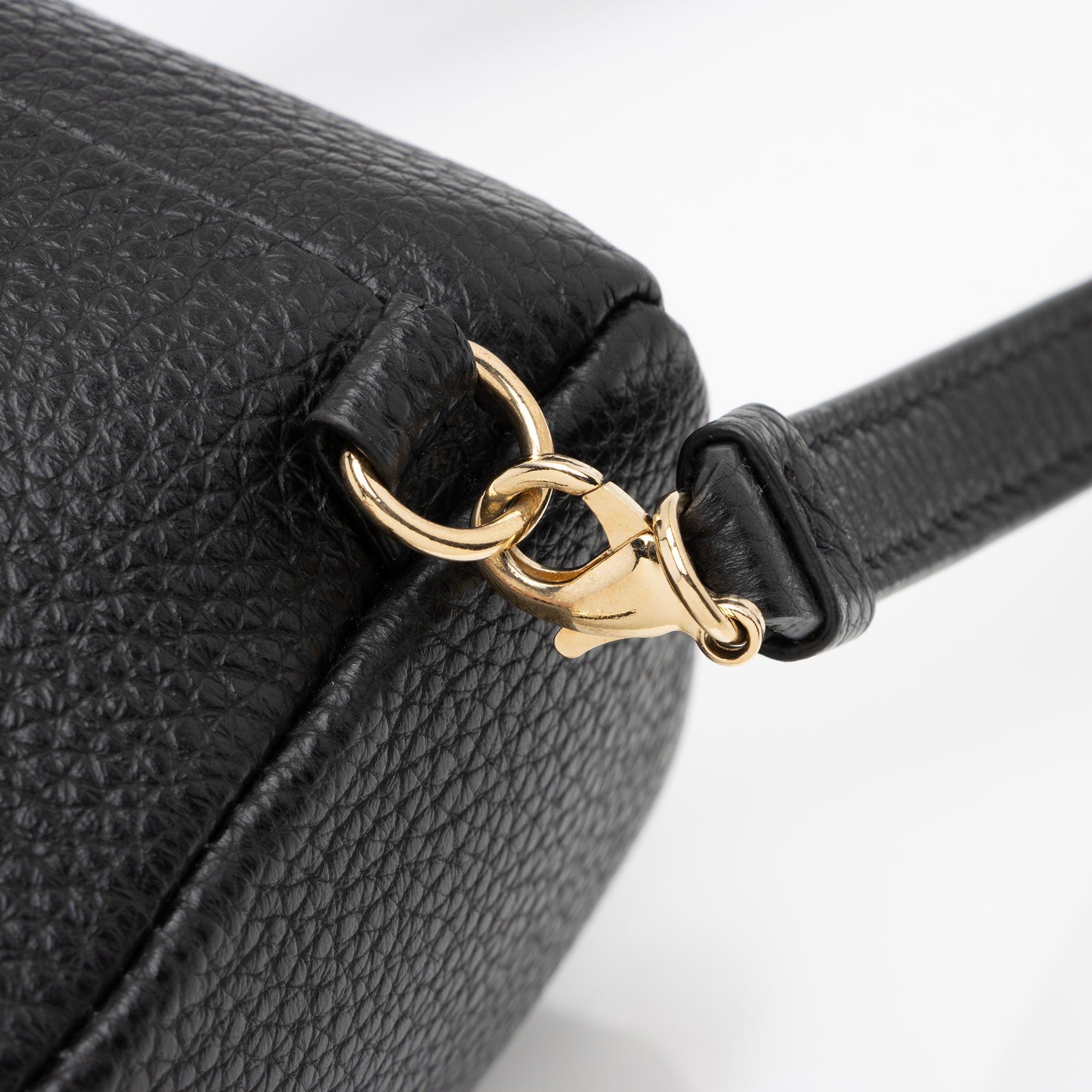 Salvatore Ferragamo Calfskin Gancini Mini Backpack (SHF-51pHFZ)