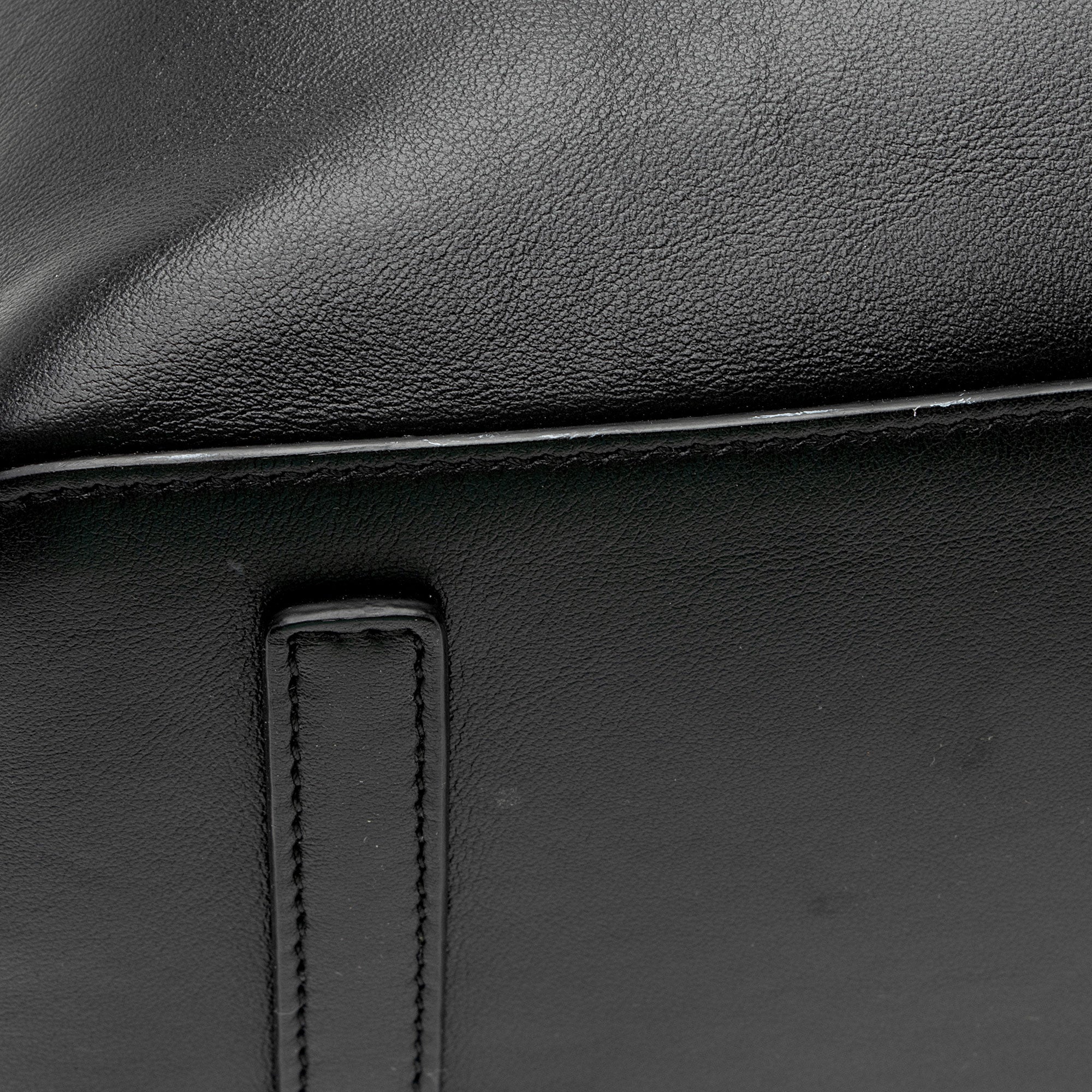 Salvatore Ferragamo Calfskin Scarlet Tote (SHF-qRHgMd)