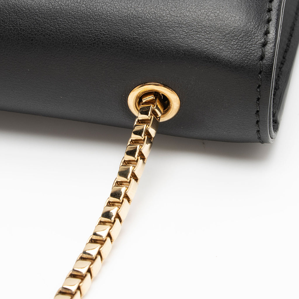 Salvatore Ferragamo Calfskin Thalia Shoulder Bag (SHF-0qzu1k)