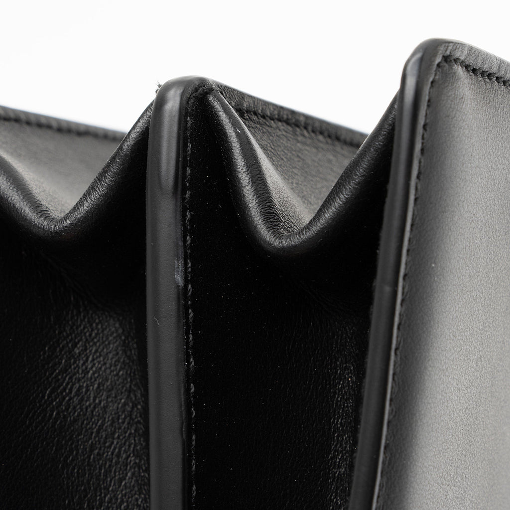 Salvatore Ferragamo Calfskin Thalia Shoulder Bag (SHF-0qzu1k)
