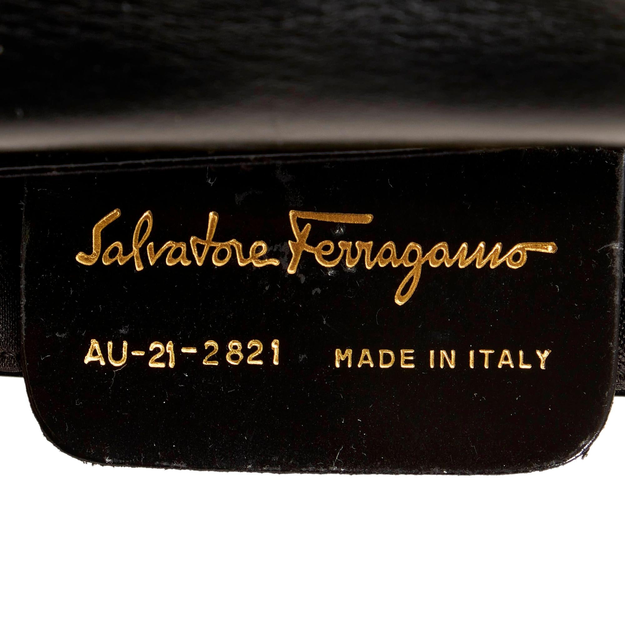 Salvatore Ferragamo Gancini Patent Leather Handbag (SHG-31776)
