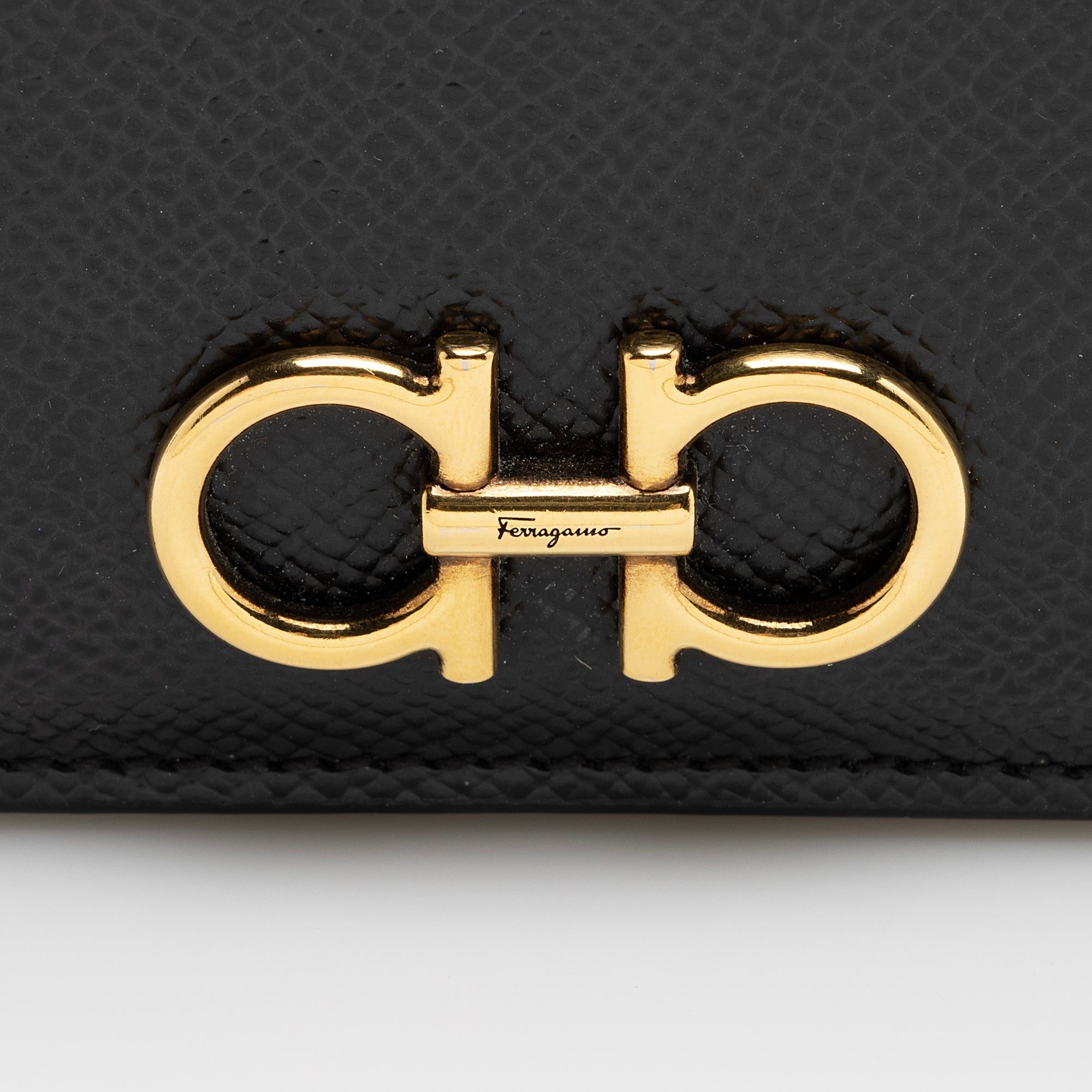 Salvatore Ferragamo Grained Calfskin Gancini French Wallet (SHF-22693)