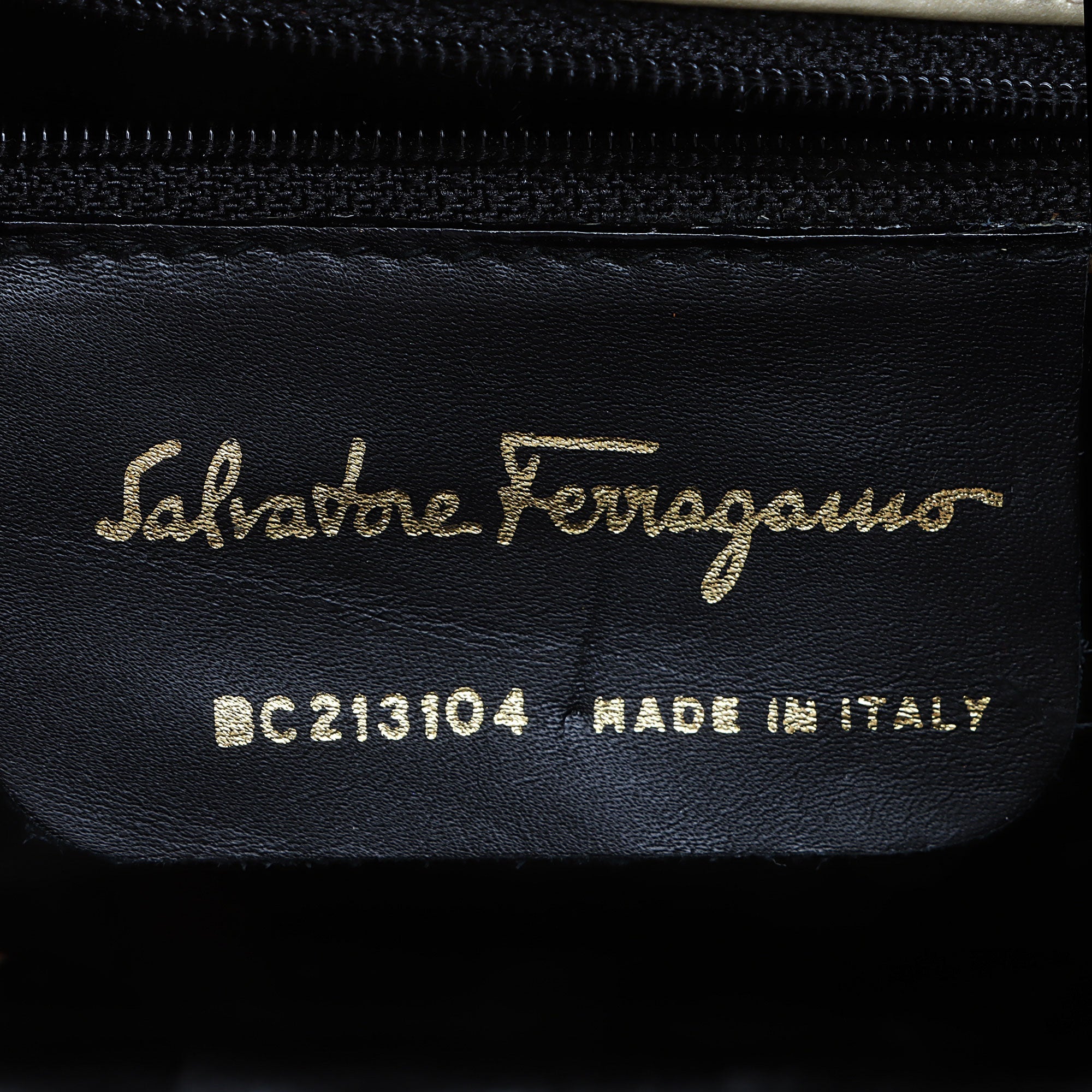 Salvatore Ferragamo Metallic Patent Leather Vara Crossbody Bag (SHF-u2KC7g)