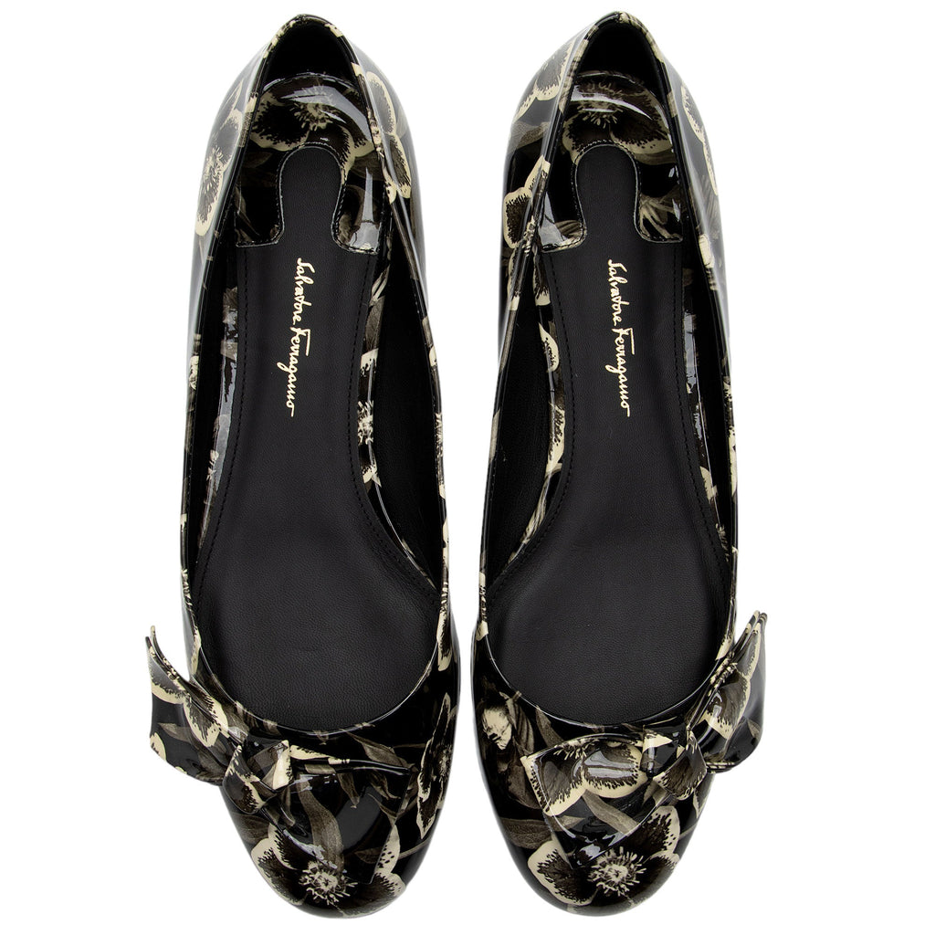 Salvatore Ferragamo Patent Leather Floral Avola Ballet Flats - Size 9.5 / 39.5 (SHF-Bh8Mt4)