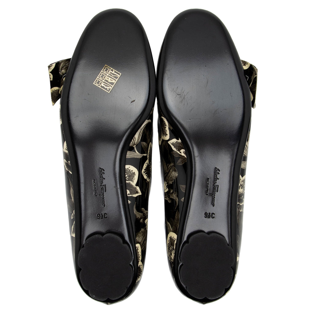 Salvatore Ferragamo Patent Leather Floral Avola Ballet Flats - Size 9.5 / 39.5 (SHF-Bh8Mt4)