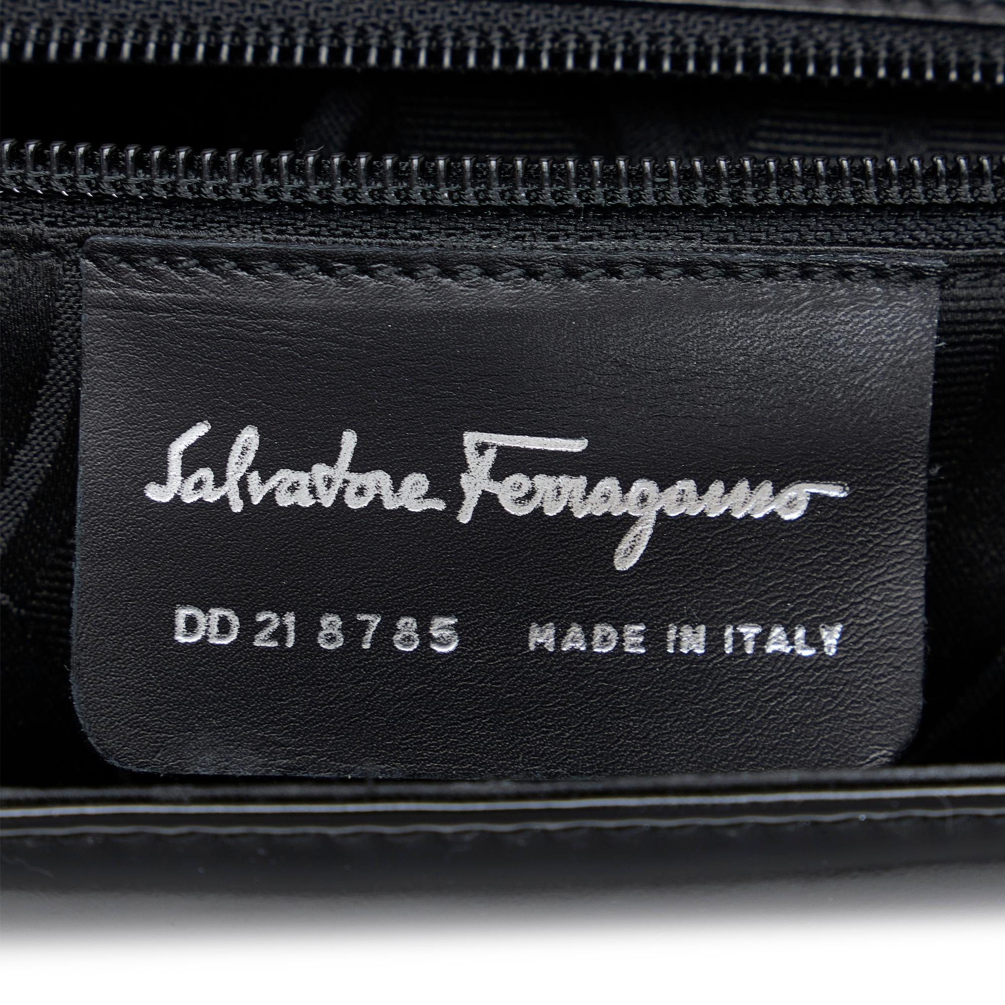 Salvatore Ferragamo Patent Leather Shoulder Bag (SHG-TLBg77)