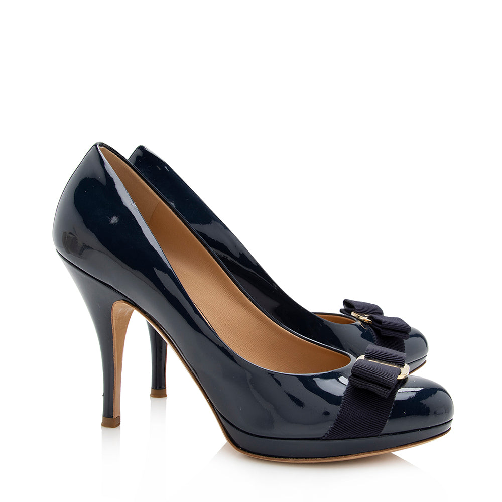 Salvatore Ferragamo Patent Leather Tina Vara Pumps - Size 9 / 39 (SHF-15371)