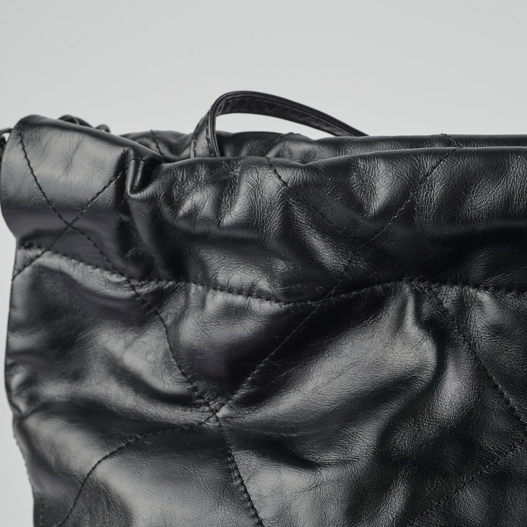 Chanel Small 22 Bag So black