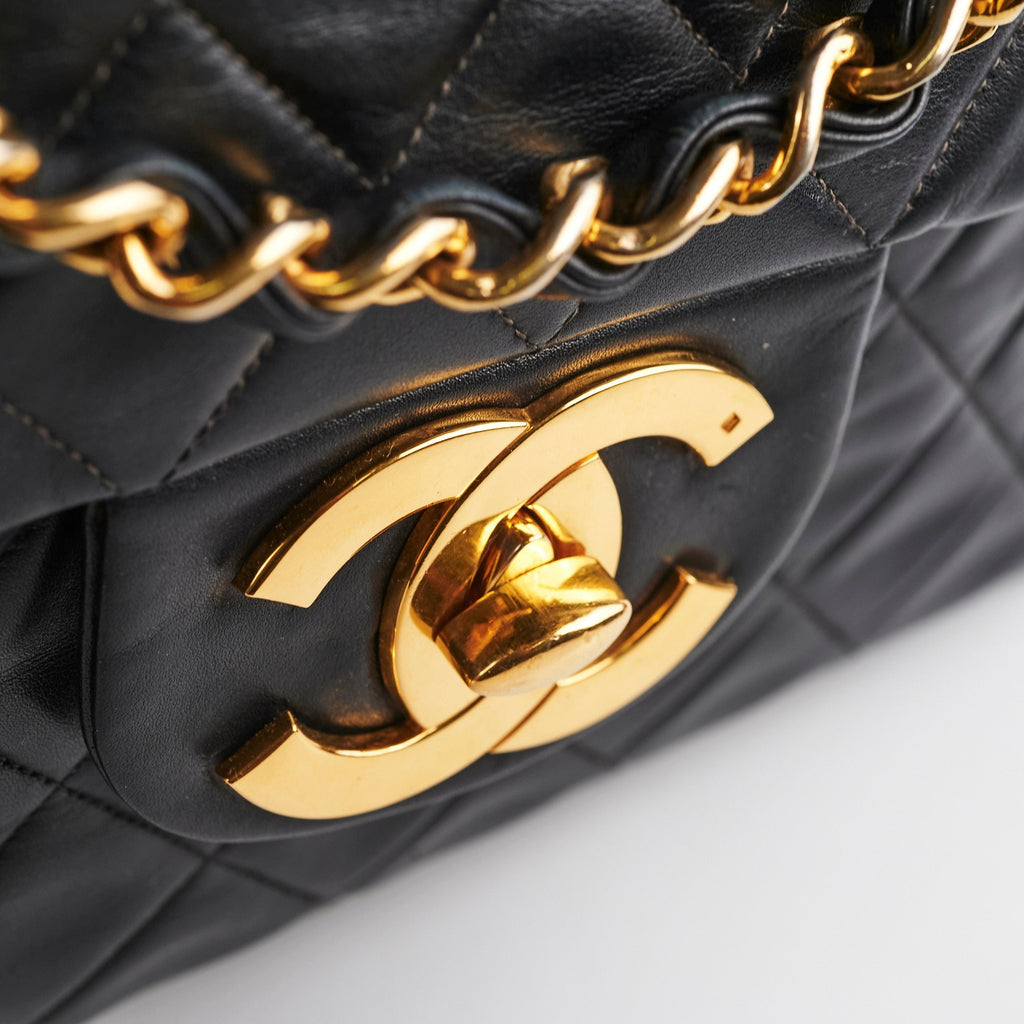 Chanel Maxi Vintage Jumbo Flap Black