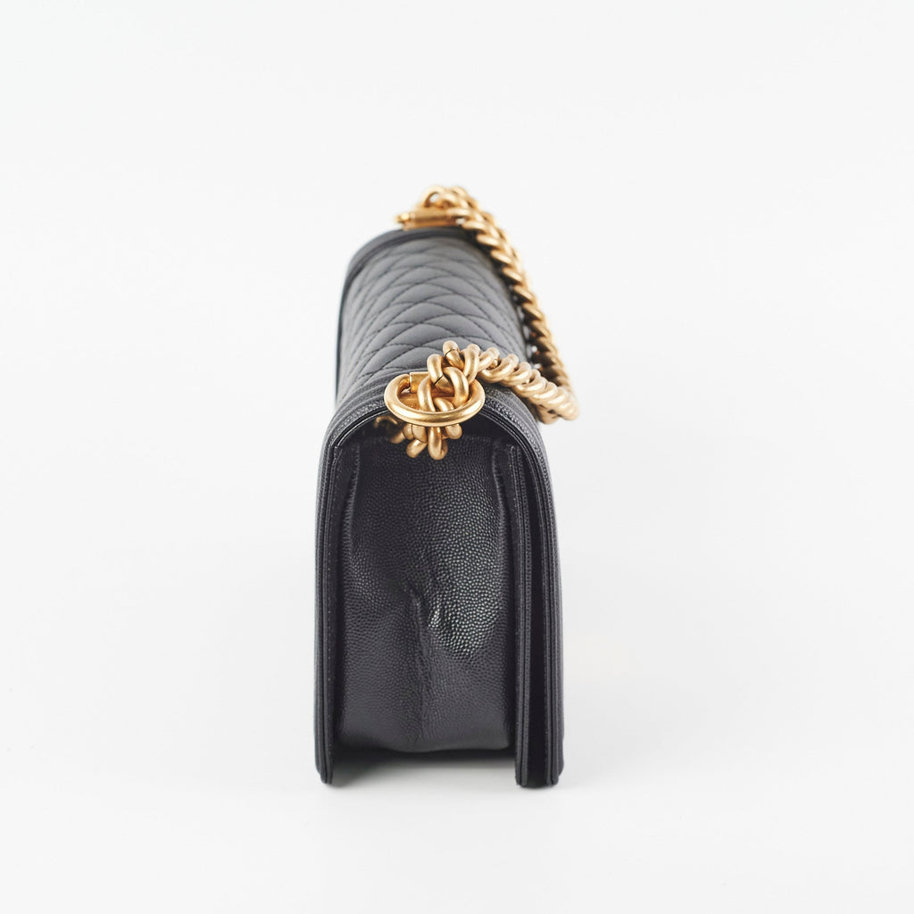 Chanel Old Medium Boy Caviar Black