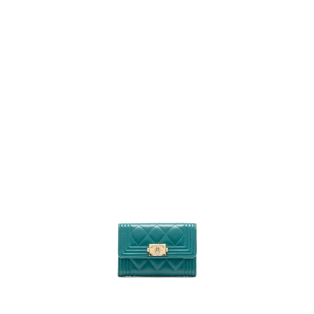 Chanel Boy Flap Card Holder Lambskin Green L