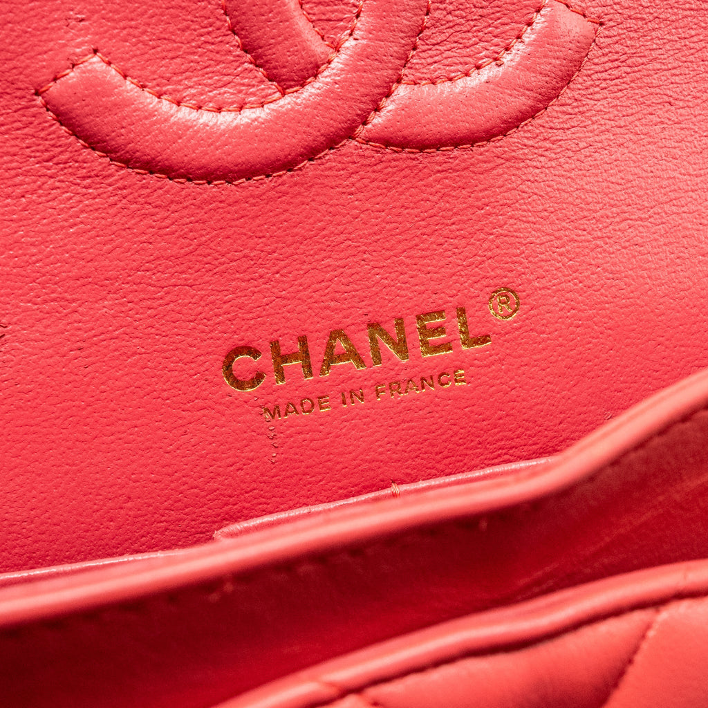 Chanel Medium Classic Double Flap Bag Chevron Lambskin Pink L