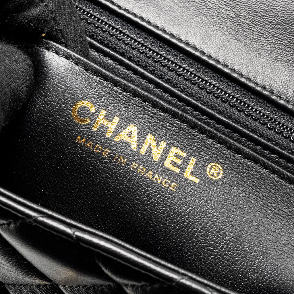 Chanel mini square flap Bag lambskin Black L (Microchip)
