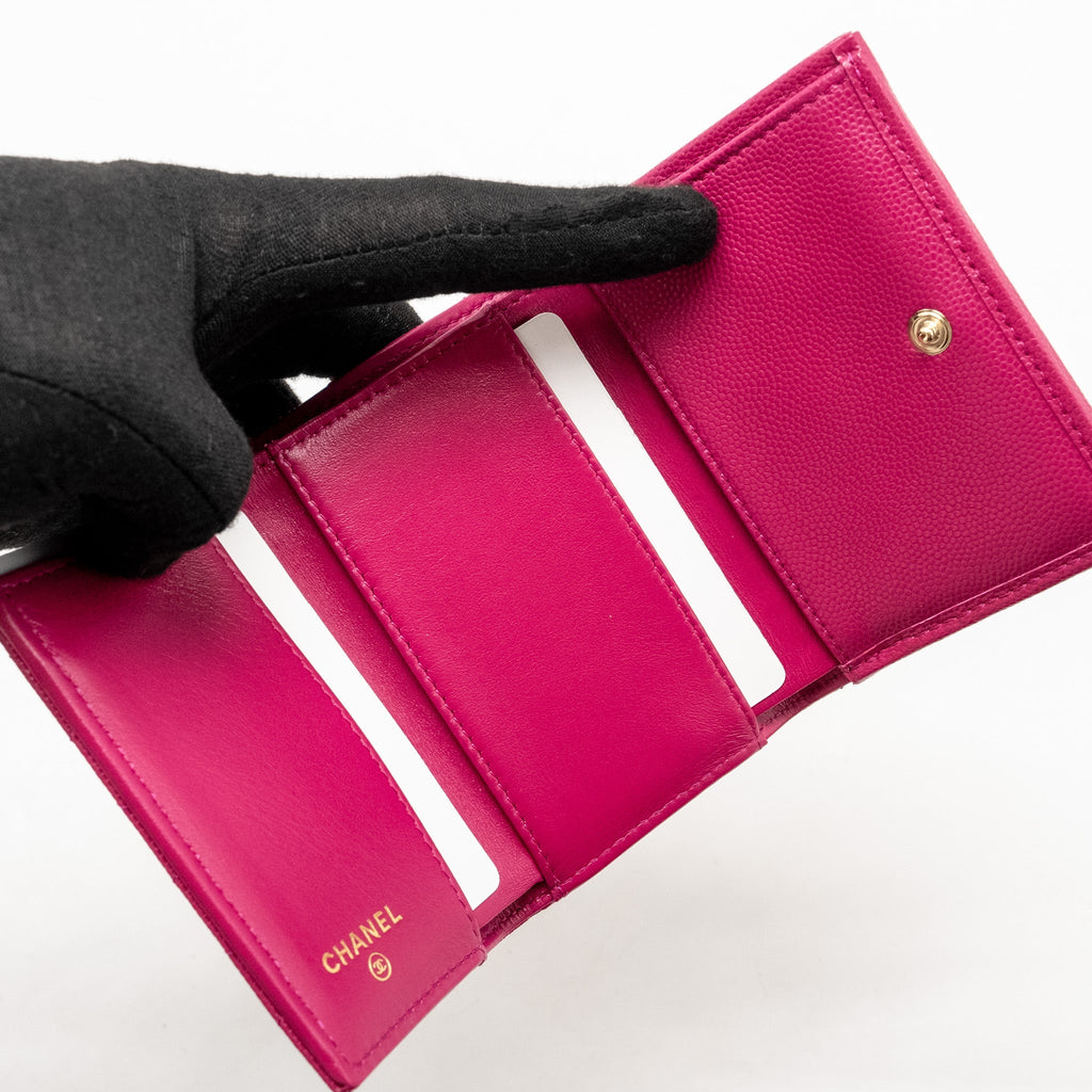 Chanel Matelasse Bi-fold Wallet Caviar Dark Pink L (Microchip)