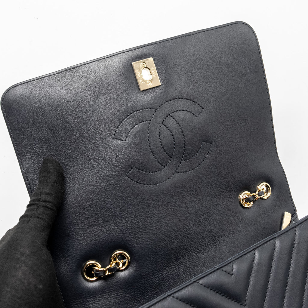 Chanel Seasonal Chevron Flap Bag Calfskin Dark Navy L