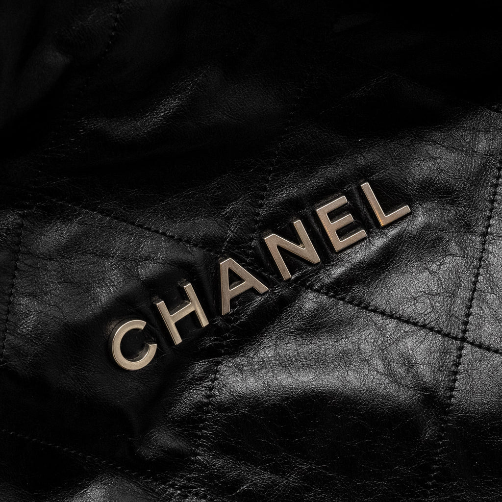 Chanel Medium 22 Shiny Calfskin Black  (microchip)