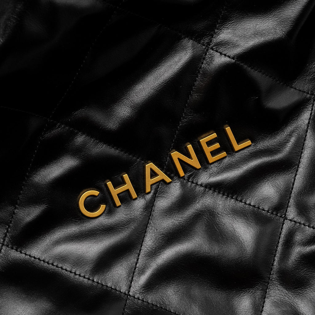 Chanel Medium 22 Bag Shiny Calfskin Black  (microchip)
