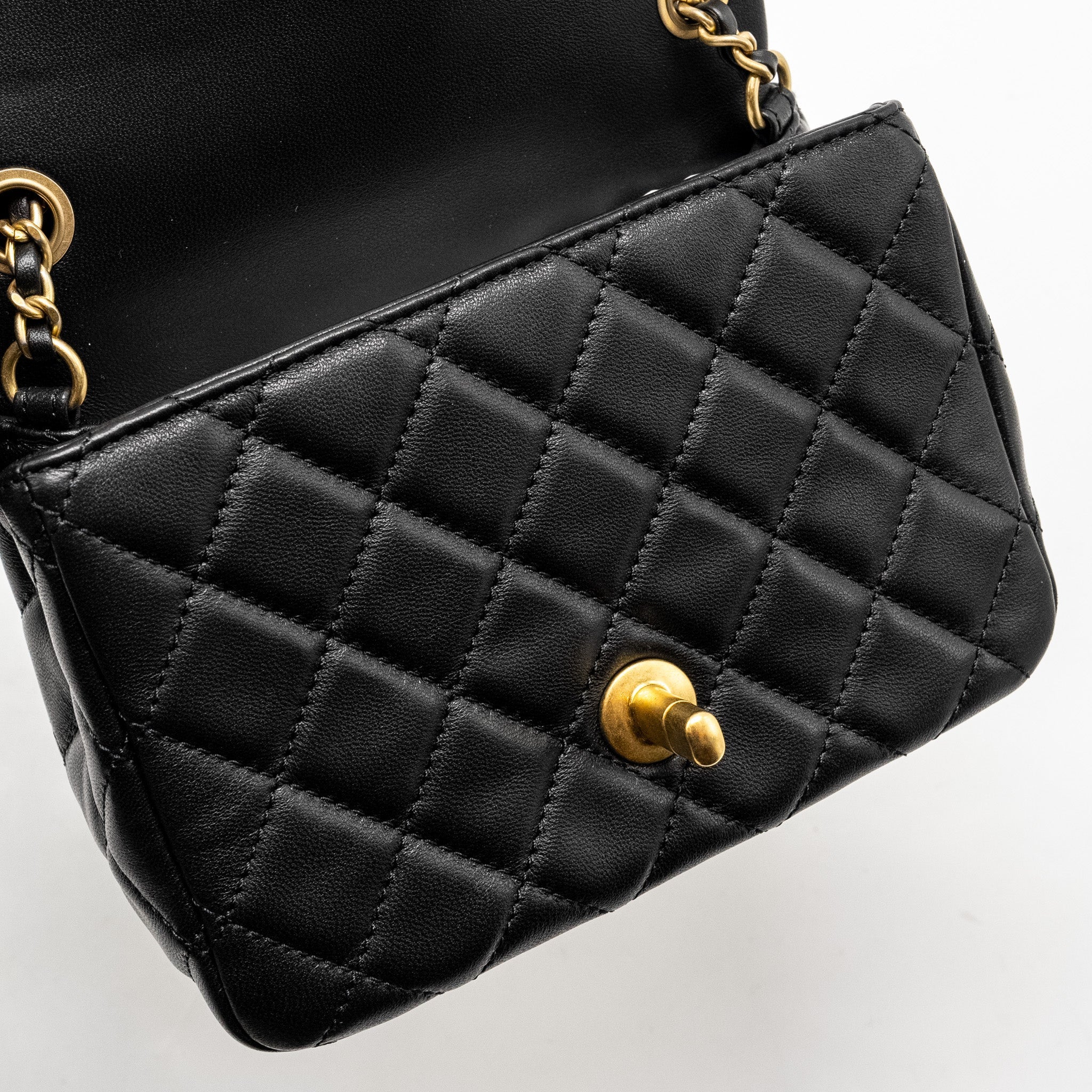 Chanel Pearl Crush Mini Square  Flap Bag Lambskin Black  (microchip)