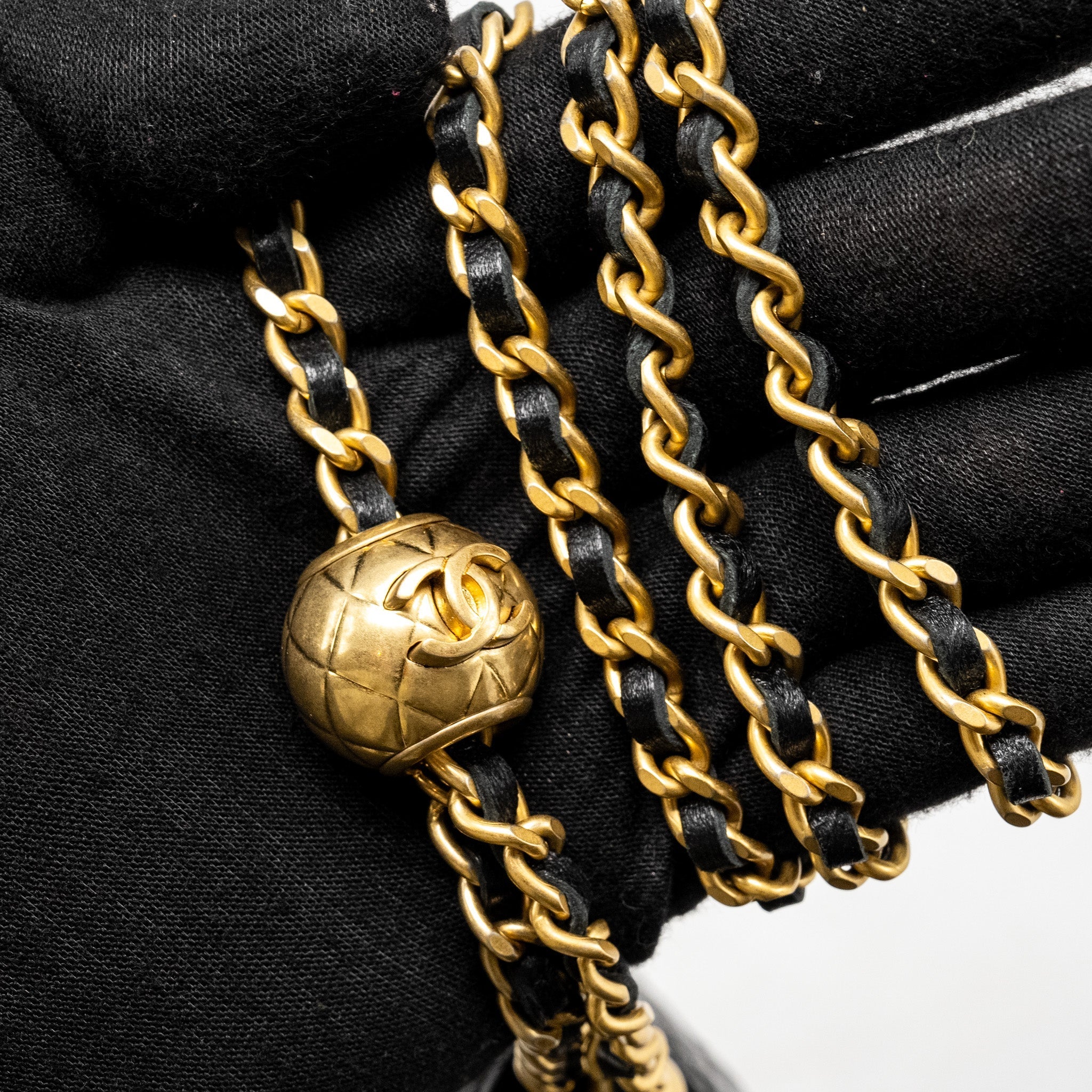 CHANEL Pearl Crush Wallet on Chain Lambskin Black  (Microchip)