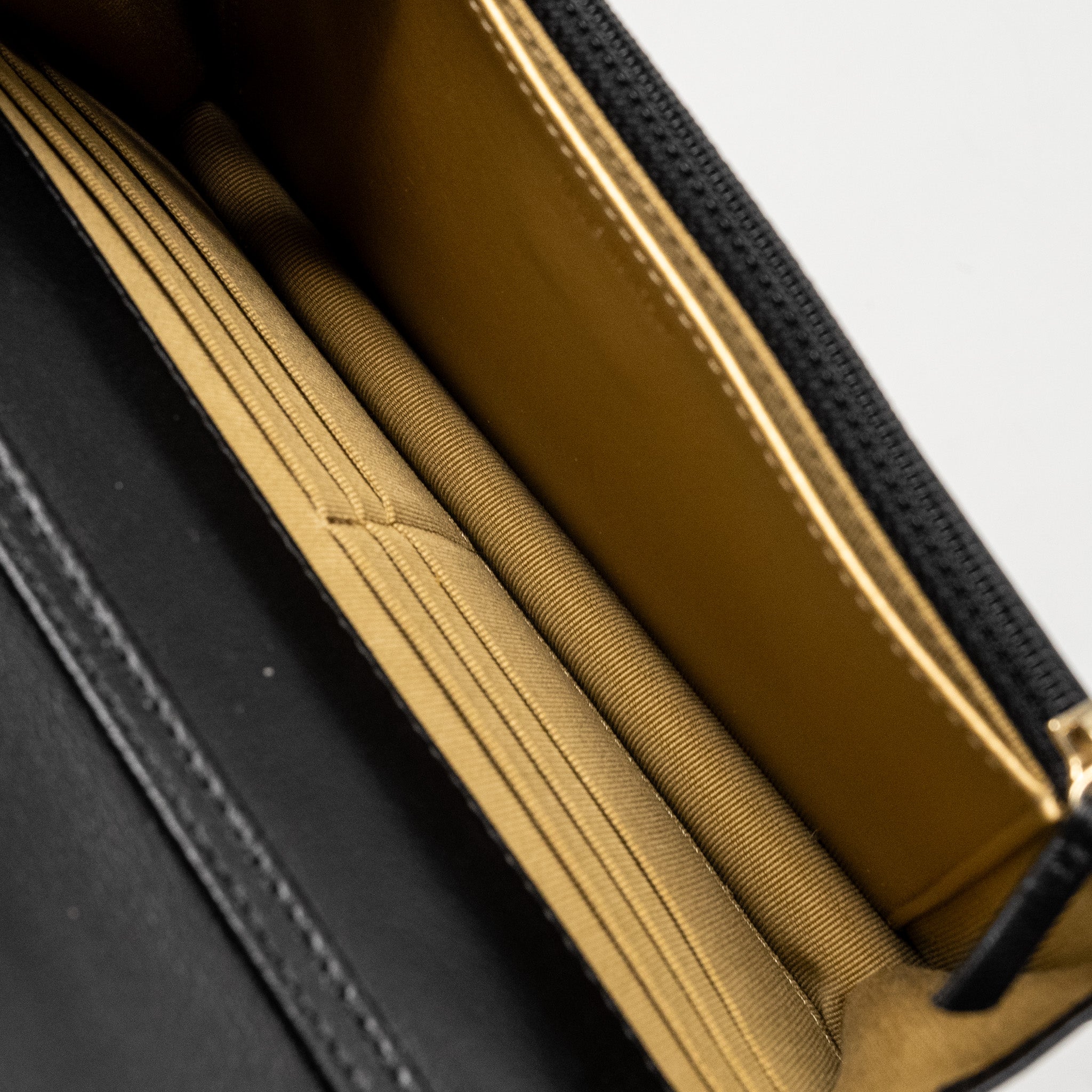 CHANEL Pearl Crush Wallet on Chain Lambskin Black  (Microchip)
