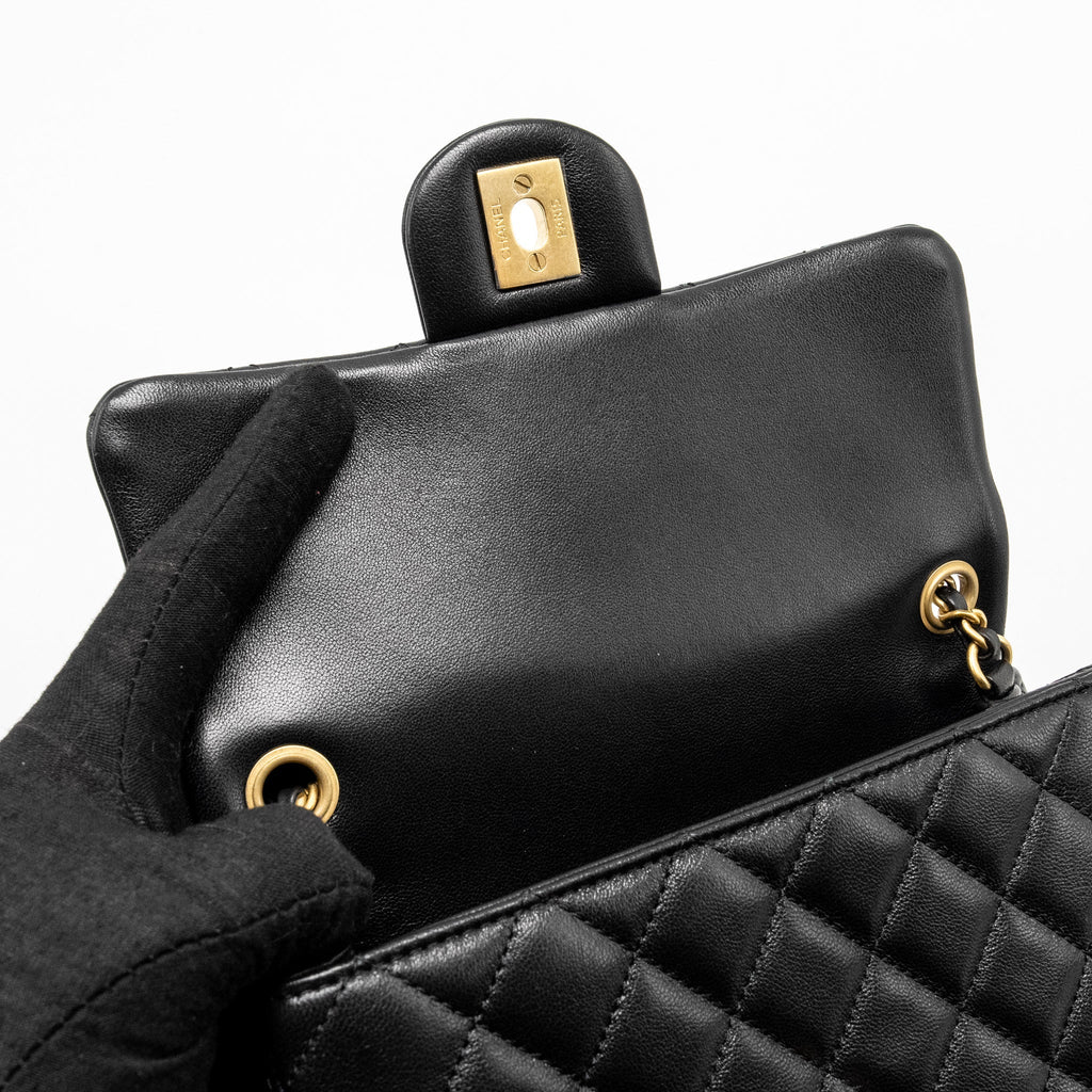 Chanel 24k Pearl Crush Mini Rectangular Flap Bag Shiny Lambskin Black  (microchip)
