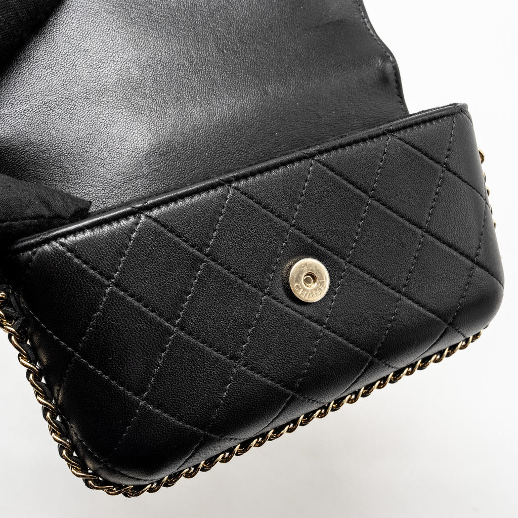 Chanel 22A Phone Case/Mini Wallet on Chain Lambskin Black L (Microchip)