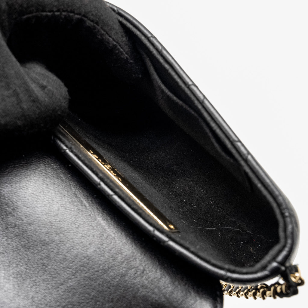 Chanel 22A Phone Case/Mini Wallet on Chain Lambskin Black L (Microchip)