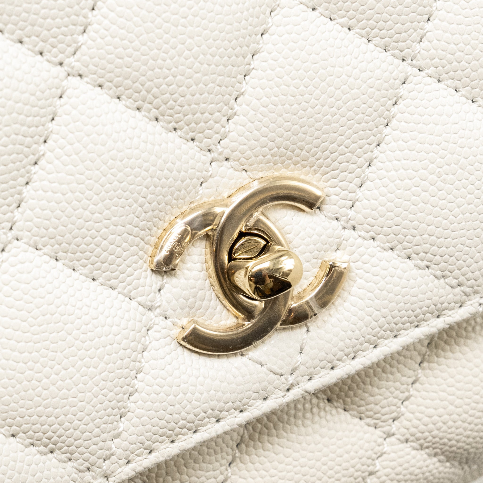 Chanel Mini Coco Handle Caviar White L (Microchip)