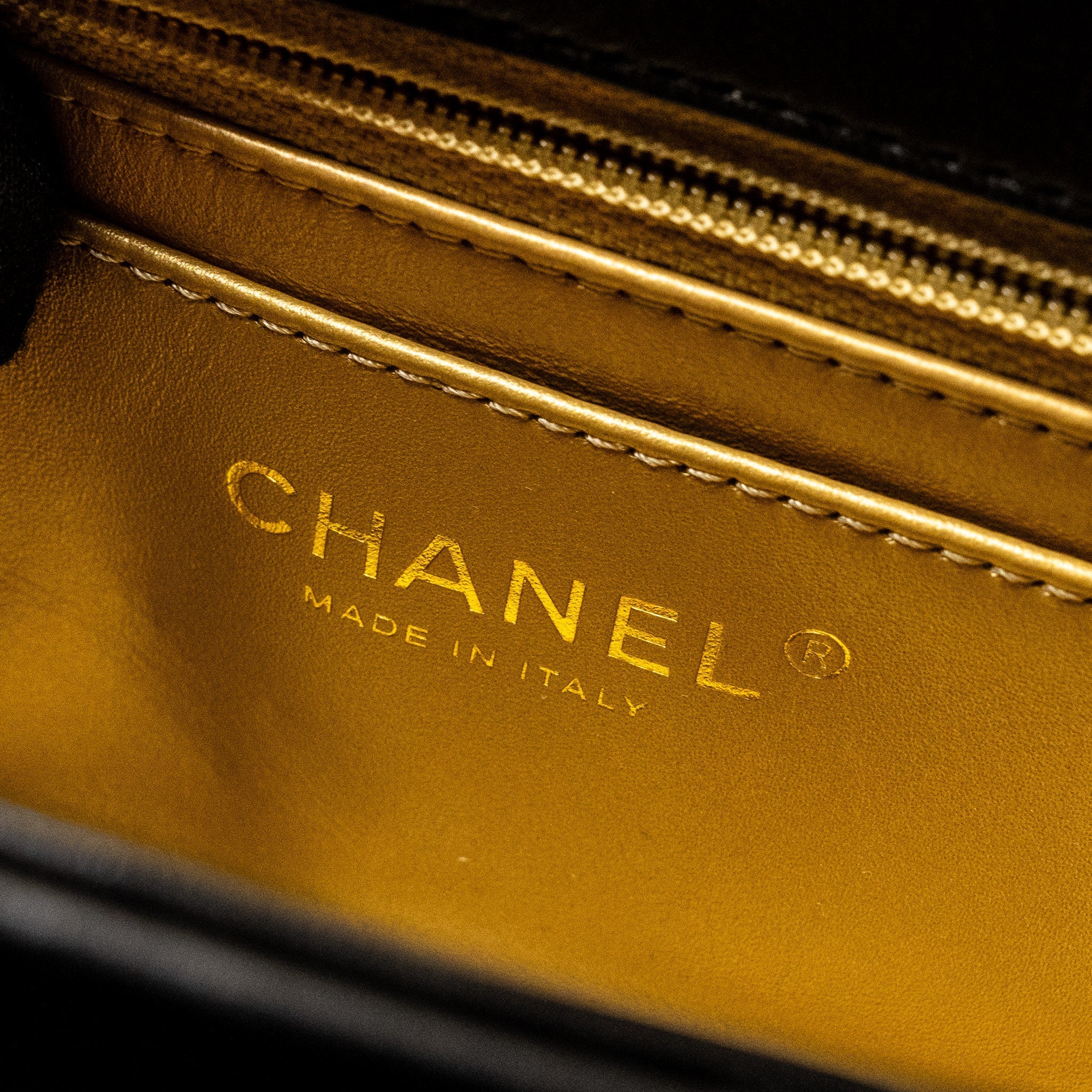 Chanel Pearl Crush mini Rectangular flap bag lambskin black  (microchip)